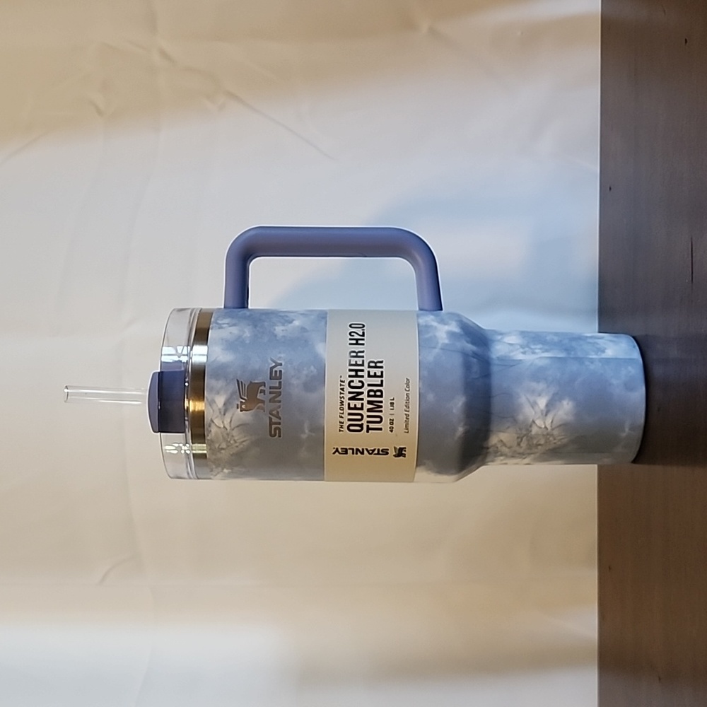 Stanley Quencher Blue tie dye